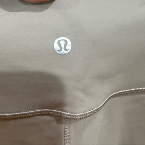 Lululemon Wunder Under HR tech Gray Leggings, Like New in Size 4 - Picture 2 of 6